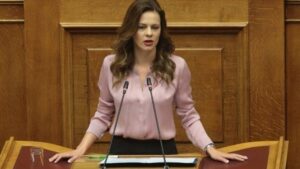 Read more about the article Η υποκριτική προσπάθεια της αντιπολίτευσης να δείξει ενδιαφέρον για τα σωρευμένα χρέη