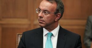 Read more about the article Κυνική ομολογία Σταϊκούρα: «Μα δεν θέλουμε να ωφεληθεί το σύνολο της κοινωνίας» (Video)