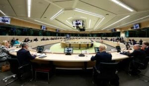 Read more about the article “Δημοσιονομική προσαρμογή”: Η φράση που τόσο αγαπήσαμε στα μνημόνια επανέρχεται